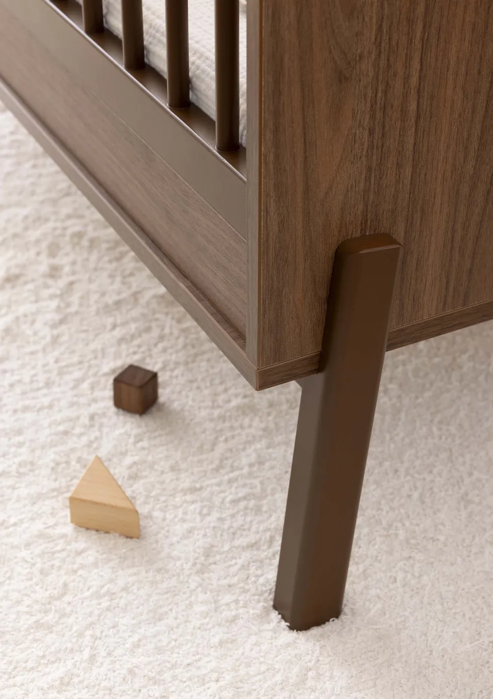 Babybett 'Ashi' Chestnut 120 x 60 cm