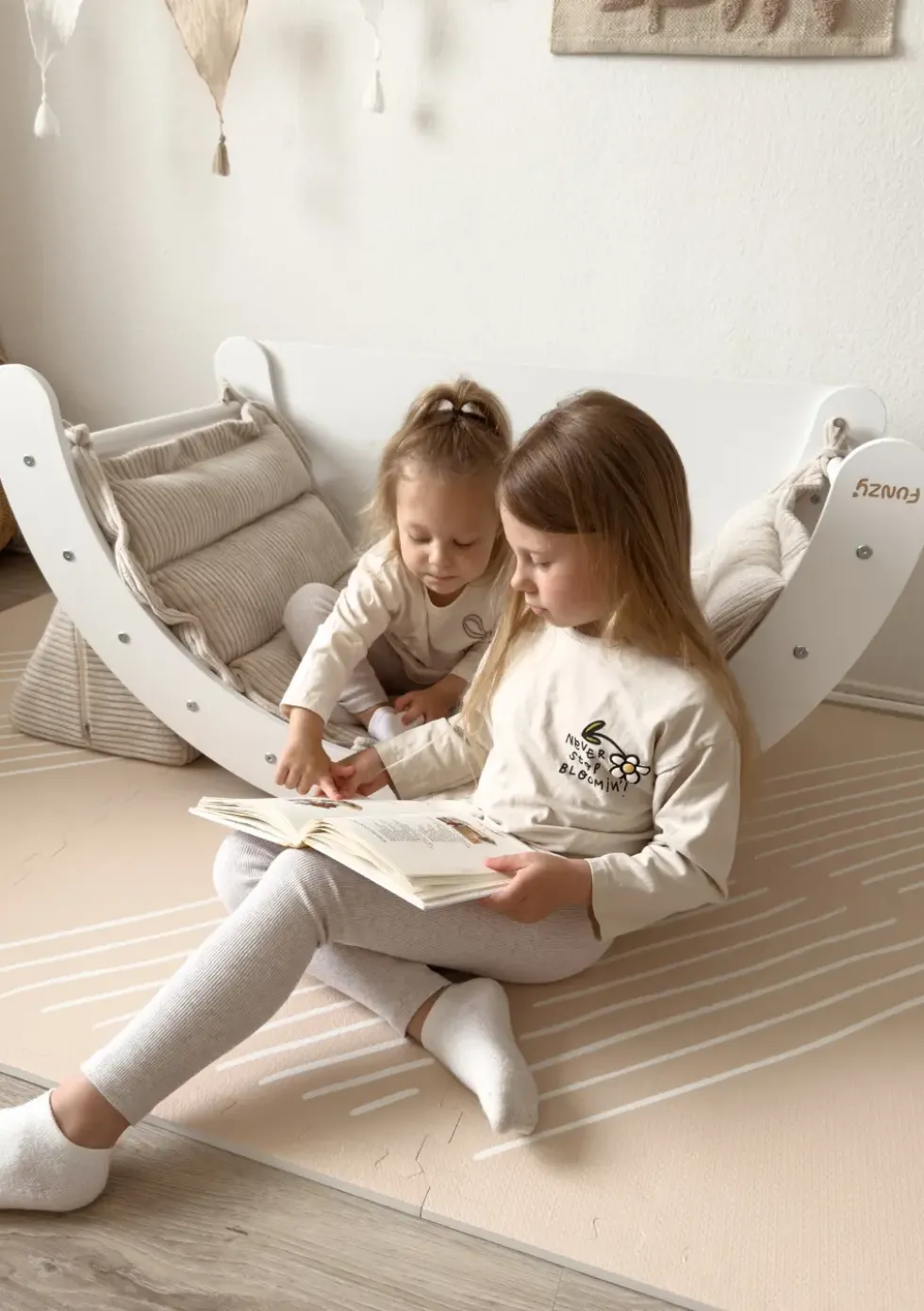 Kletterbogen Birke Weiß inkl. Kissen Cord Creme Beige