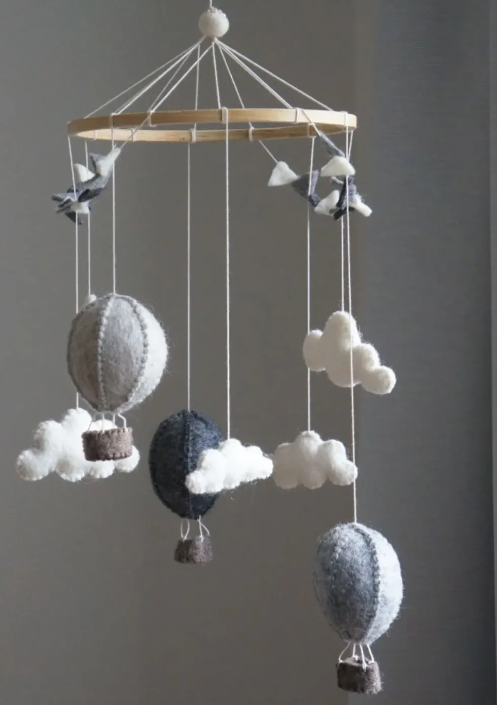Mobile 'Air Balloons/Pennants' Grey
