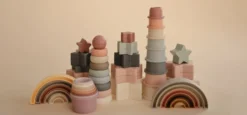 Stapelspielzeug 'Rainbow Hillside'