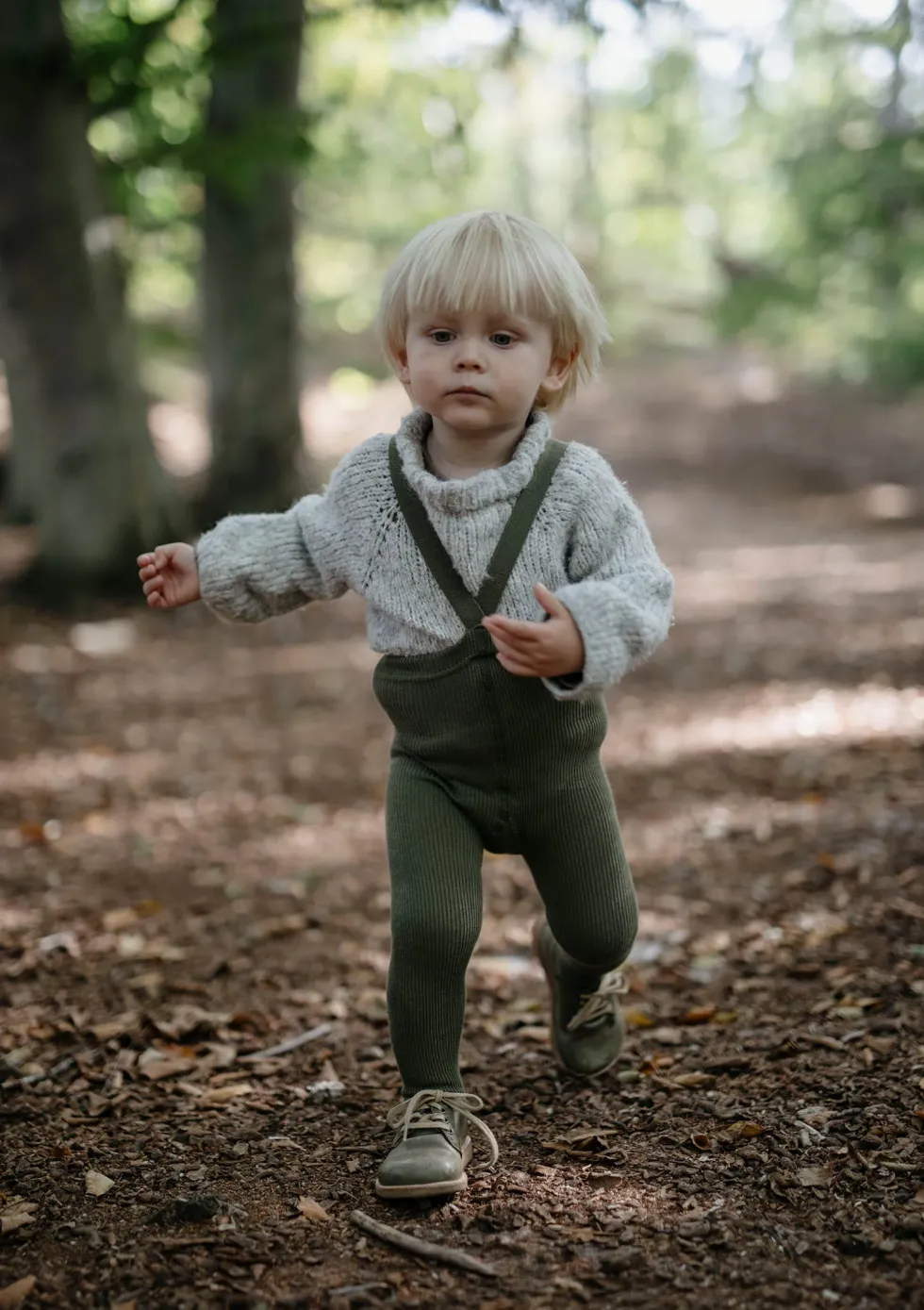 Strumpfhose mit Trägern mit Fuß olive