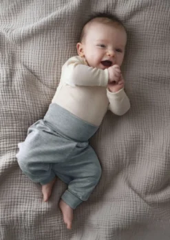 Wolle/Seide Baby-Hose bergblau